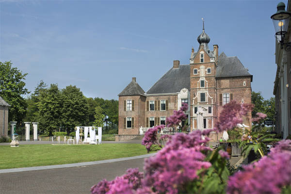 Buitenkant van het kasteel