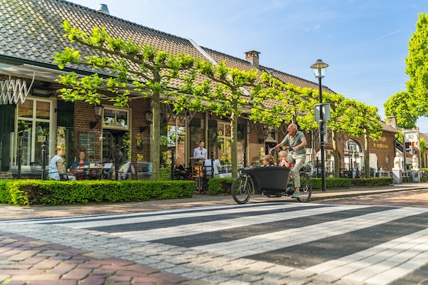 Geniet van een lekkere pannenkoek in de zon