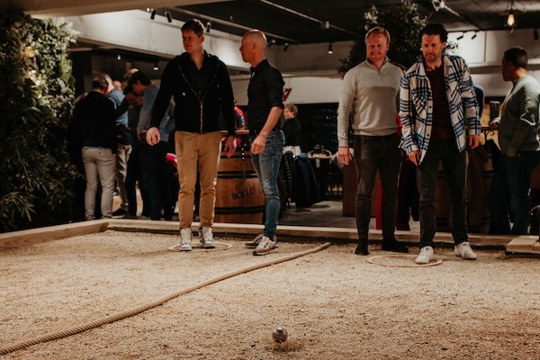 Speel Jeu de Boule met vrienden bij BoulesBitesBar Utrecht