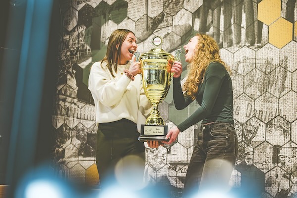 BoulesBitesBar Hengelo: Ga jij met de trofee naar huis