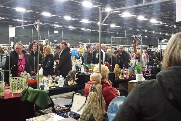 Dagje uit Snuffelmarkt Dudok Arena Hilversum