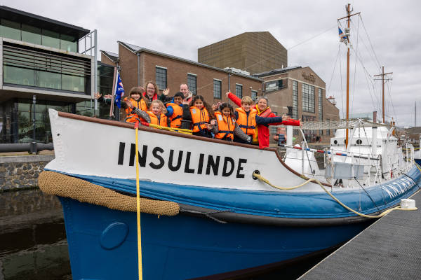 Kinderen op de boot