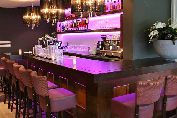De bar