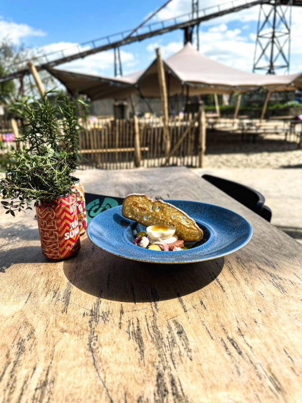 Eten op het terras
