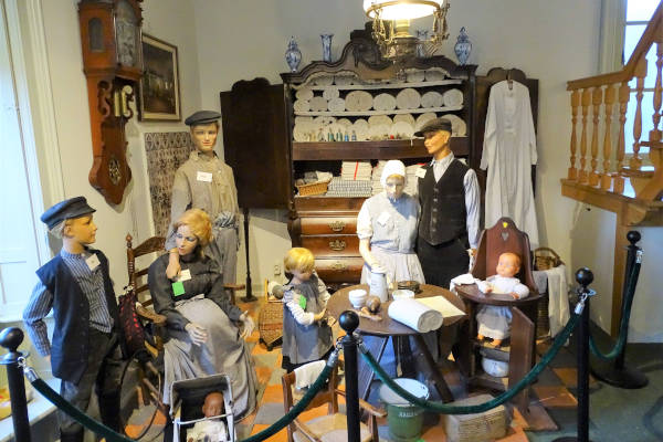 Klederdracht familie