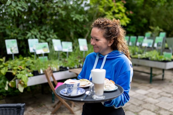 Genieten van lekkere thee en koffie