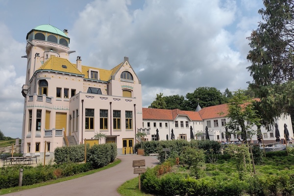 Jachtslot Mookerheide in Molenhoek