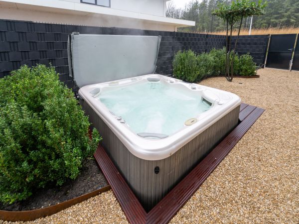 Jacuzzi
