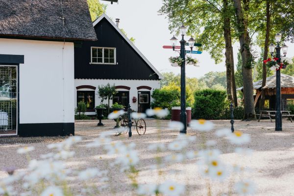 Recreatiepark Het Eperwoud: Ingang van het park