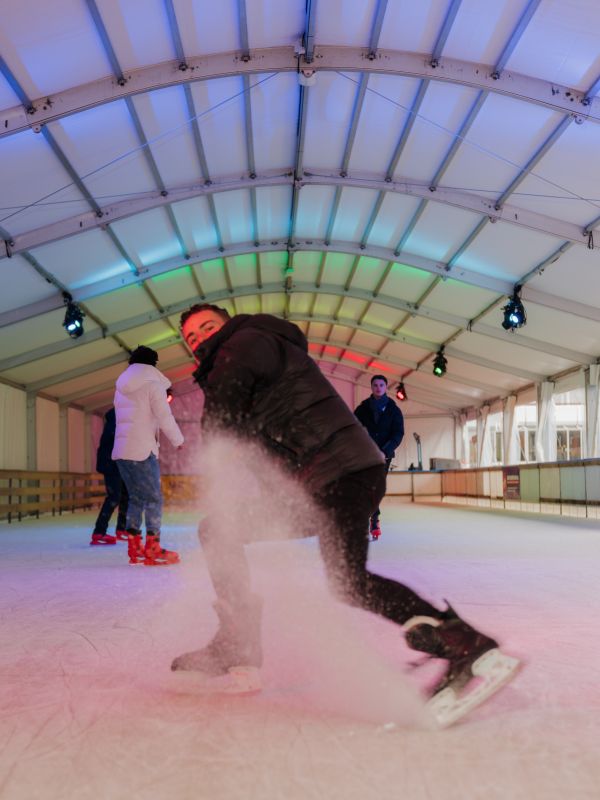 Schaatsen op de schaatsbaan