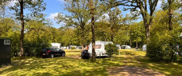 Park Drentheland: Kamperen