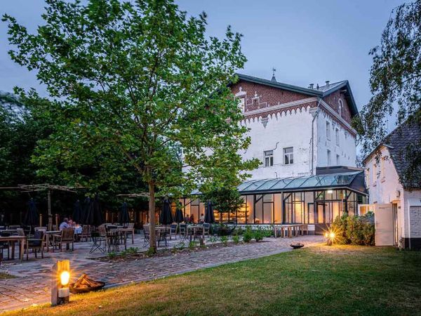 Terras bij het hotel