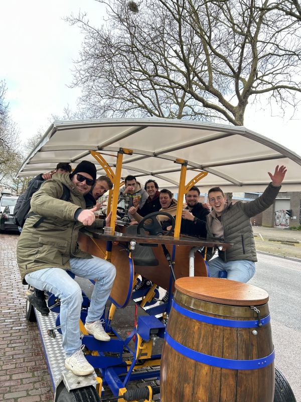 Damtours Bierfiets in Nibbixwoud