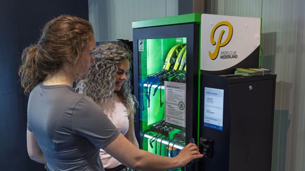 Padelclub Nederland Zuidbroek: Padelracket kopen