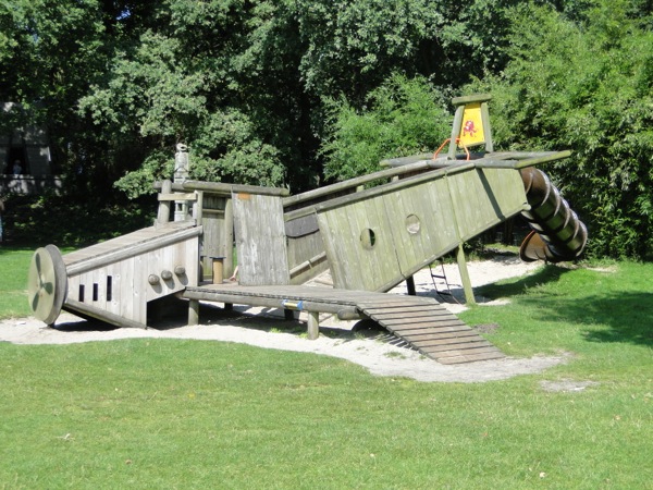 Een vliegtuig speeltuin