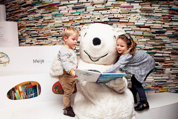  Literatuurmuseum / Kinderboekenmuseum: Lezen samen met ijsbeer