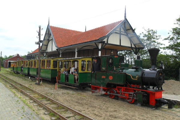 Een ritje maken met de stoomtrein in het Smalspoormuseum