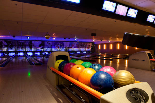 Kom discobowlen bij Sportcity bowling
