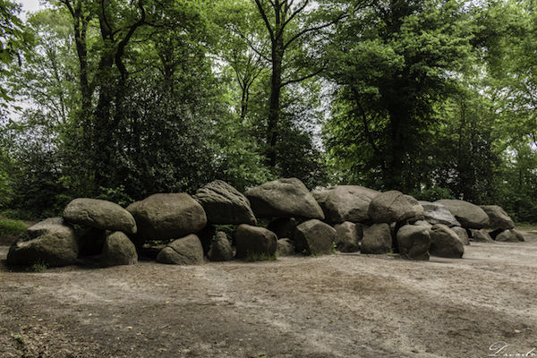 Hunebedcentrum: Het grootste hunebed van Nederland