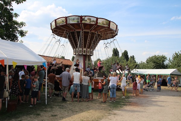 Limburgs Openluchtmuseum Eynderhoof: Nostalgische kinderkermis