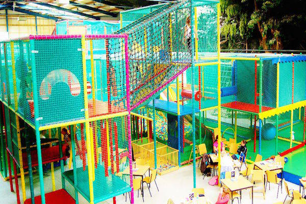 Monkey Town Wijchen: Binnenspeeltuin overzicht