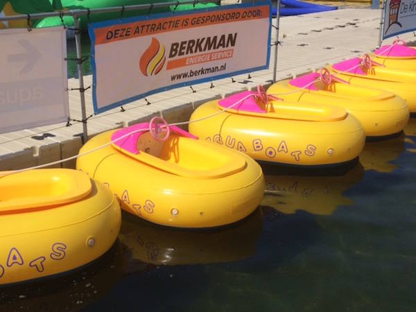 Aquapark Splash Hellevoetsluis: Heel veel plezier in de Aqua Boats