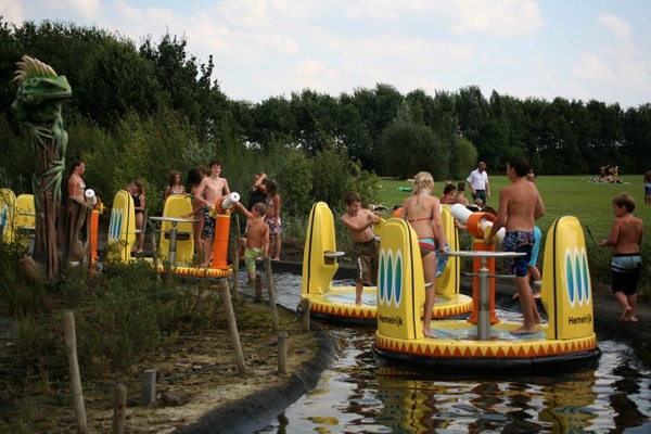 Spuit elkaar nat in de bootjes