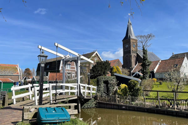 Brug in Marken