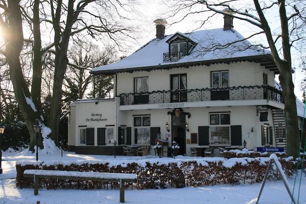 Herberg de Blankehoeve: Herberg in de sneeuw