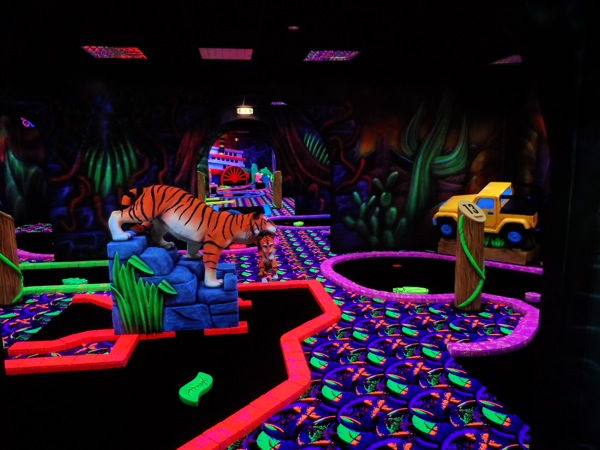 Glowgolf Jungle thema