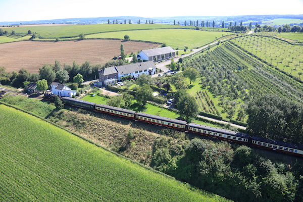 De Miljoenenlijn: Laat je meevoeren door het betoverende landschap