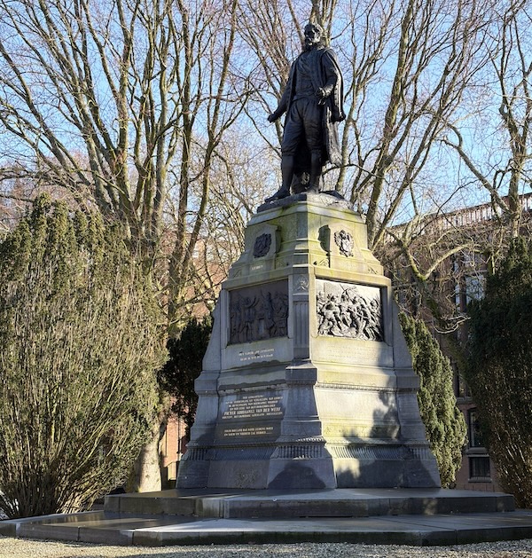 Standbeeld burgemeester van de Werff copyright=W. Trouwee