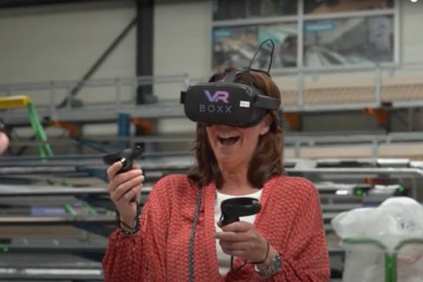 Video: VR Boxx Escaperoom